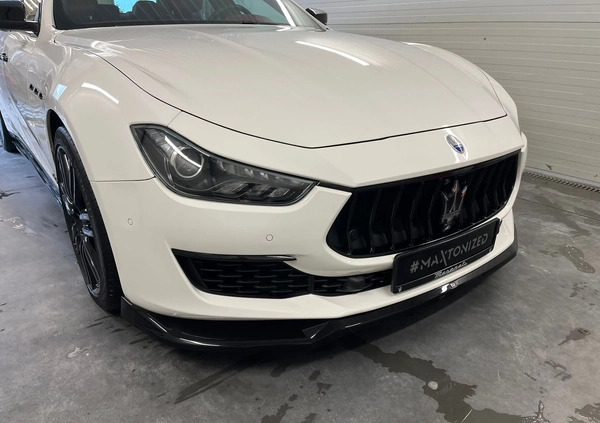 Maserati Ghibli cena 259000 przebieg: 33000, rok produkcji 2019 z Łowicz małe 781